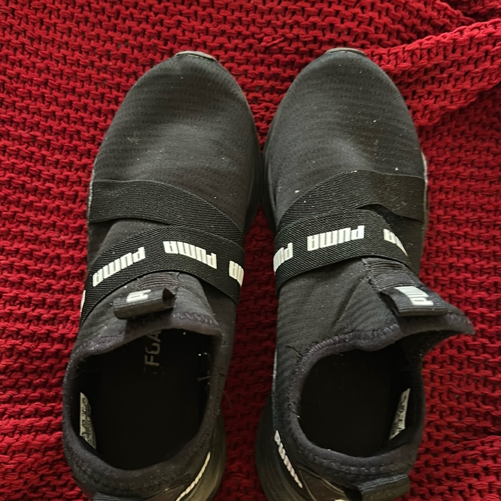 Puma sneakers/ running